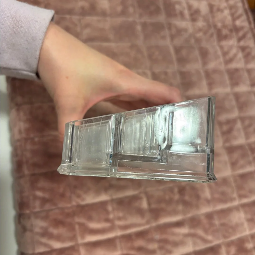 Acrylic 24-lipstick holder